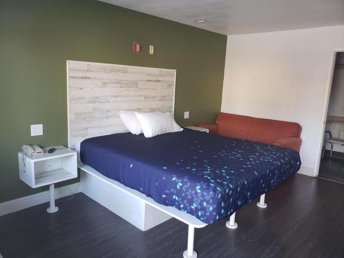 University Inn Fresno Eksteriør billede