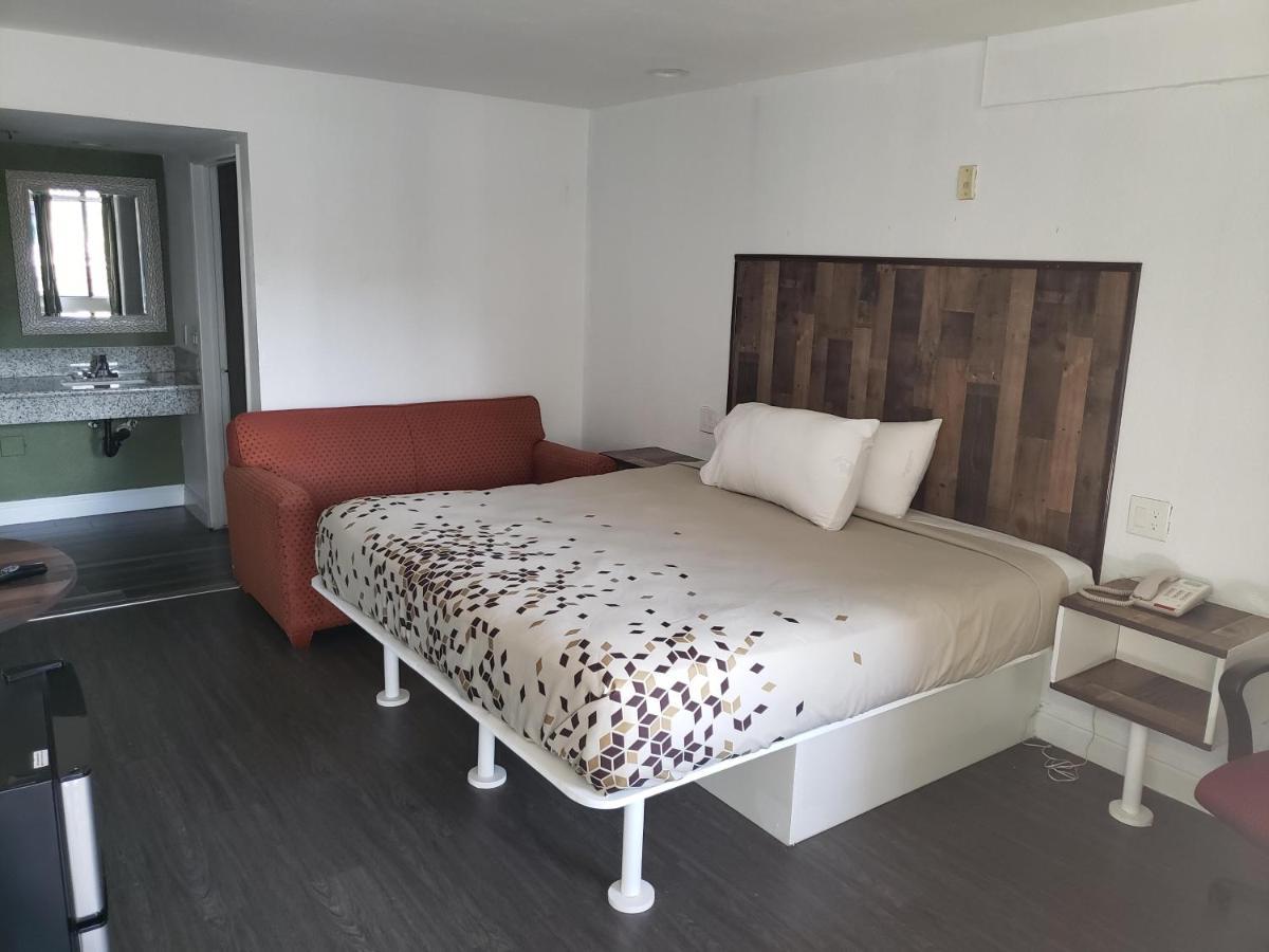 University Inn Fresno Eksteriør billede